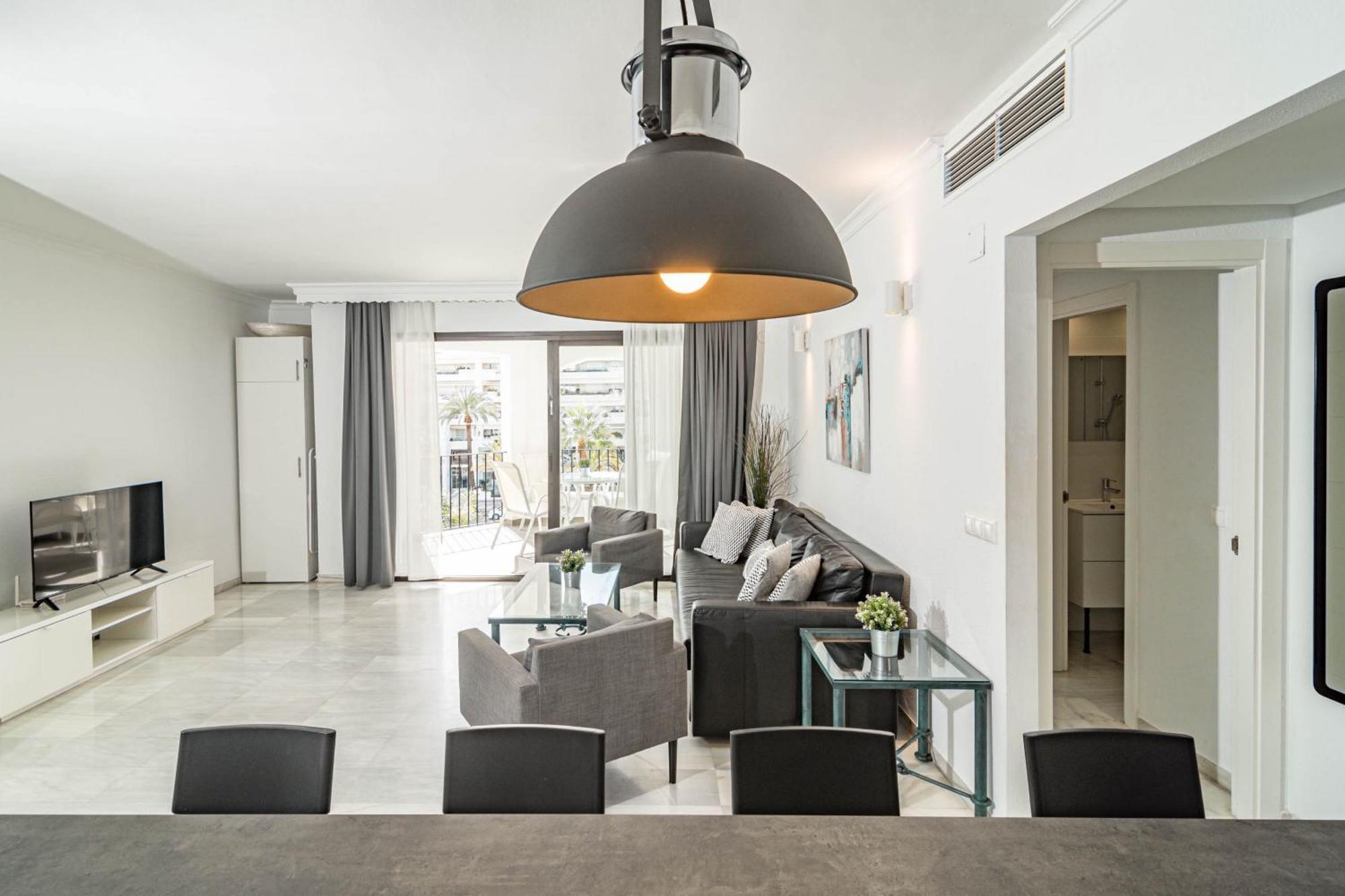 Harbor Getaway In The Heart Of Puerto Banus With Walking Dictance To Everything 마르베야 외부 사진